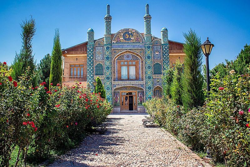 «آیینه خانه مفخم بجنورد» فاخرترین اثر دوران قاجار