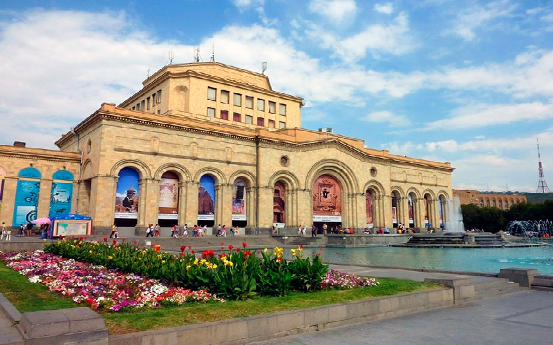 موزه تاریخ ارمنستان، بخش ایران