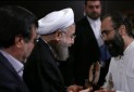 نشان «نوای صلح ایکوم ایران» در دستان رئیس جمهوری