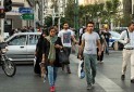 چرا ایرانی ها زیاد کار می کنند و کم پول در می آورند؟