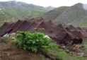 برپایی چادرهایی در مراتع البرز که غذای محلی می فروشند