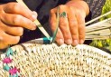 بار صنایع دستی بوشهر را زنان به دوش می کشند