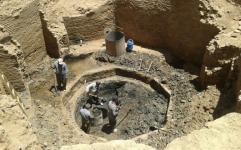 کشف یک حوض خانه قدیمی در مرکز شهر آران و بیدگل