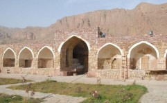 دفن حمام 400 ساله در نزدیکی کاروانسرای عباسی