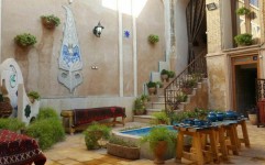 "سووشون" نخستین اقامتگاه بوم گردی در بافت تاریخی شیراز
