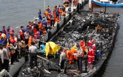 حریق مرگبارِ قایق گردشگری در اندونزی