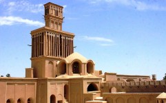 ماجرای راهروهای پنهان زیرین خانه های تاریخی یزد چیست؟