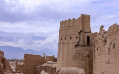 باغ جهانی «پهلوان پور» و ۴ قلعه یزد در تهدید