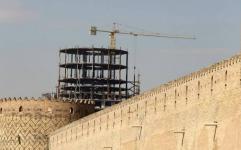طبقات اضافی یک هتل شیراز تخریب می شود