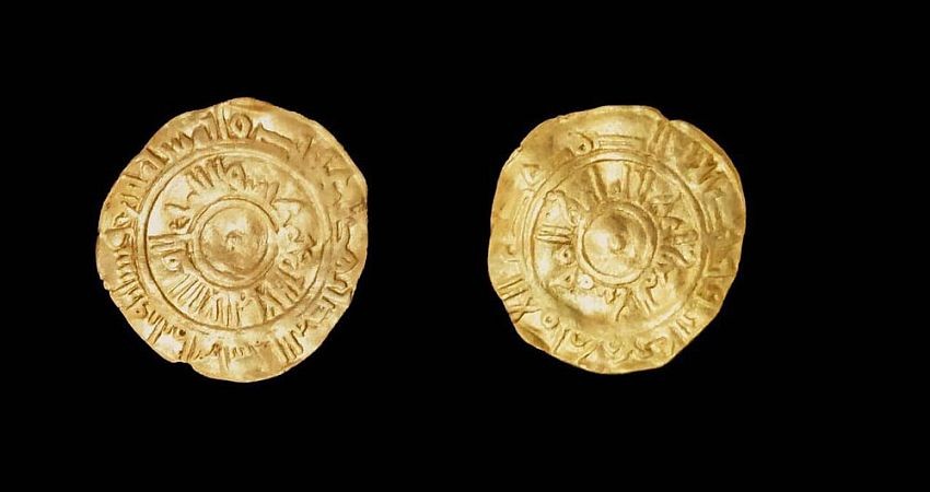 کشف گنجینه بزرگ سکه های اسلامی