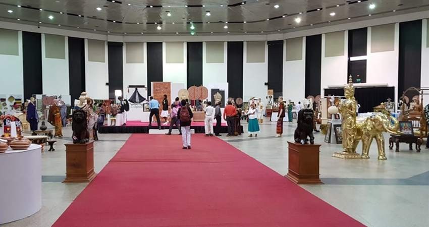 حضور هنرمندان ایرانی در نمایشگاه بین المللی صنایع دستی سریلانکا