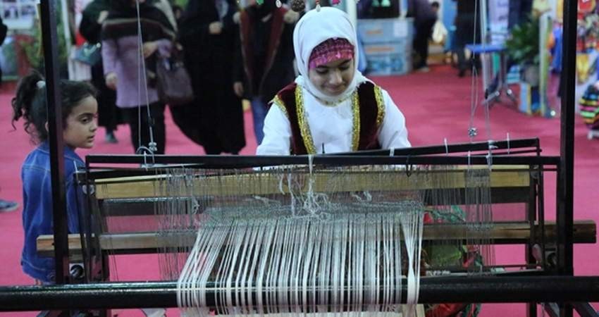 برپایی غرفه های آموزشی صنایع دستی در جشنواره اقوام گلستان